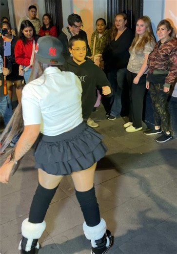 NO ES COMO TÚ!⭐️ rompiendo Gracias @Luis Perea ⭐️ estoy aprendiendo a bailar ok!