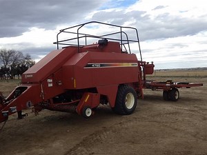 2002 Hesston 4760 Large Square Baler w/ Accumulator | Agriculture
