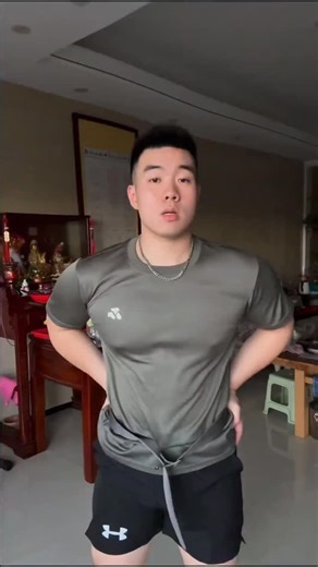 Boom boom 💥 看看【有点歪的作品】#72616258590 @72616258590 ondoyin | Bear Muscle Asia