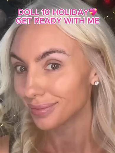 The perfect gift for the beauty gurus in your life!🪞💄 Shop the Doll 10 now on HSN! #LoveHSN