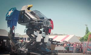 MegaBots FINALLY Debuts The (Finished) Giant Deadly Robot Which Will Fight Japan's Robot