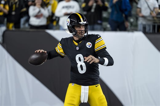 The Incredibly Rare NFL Record Aaron Rodgers Could Reach if Steelers Beat the Packers