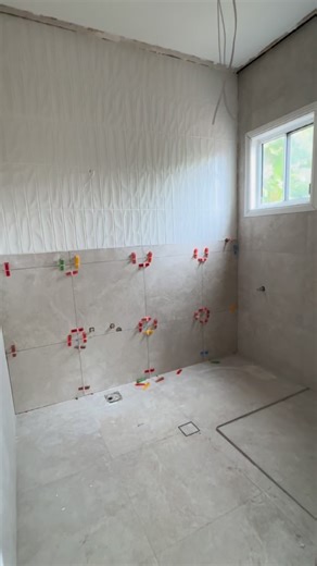 Vision Projects on Instagram: "A quick look at the Bathrooms at our Saratoga project, with key construction stages now complete. Demolition, waterproofing, plumbing, electrical upgrades and tiling have set the foundation for the next stages of the build! To say we are enjoying watching the vision turn into a reality would be an understatement! 📧- info@visionprojects.com.au 📞- 1300 667 796 #renovationsydney #sydneybuilders #sydneyrenovation"