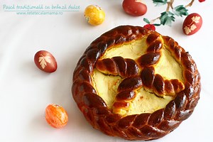 Pască tradițională cu brânză dulce