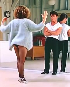 Look Closely This deleted scene from Dirty Dancing confirms what we all suspected... Check the comments | Daily Report