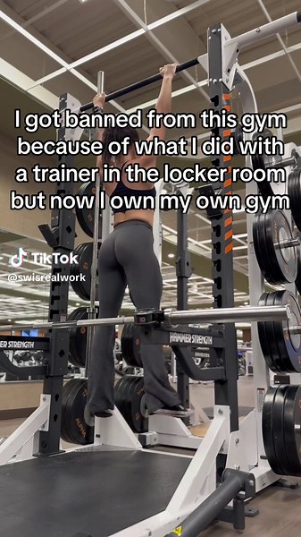 Female Gym Enthusiast Shares Her Pull-Up Journey