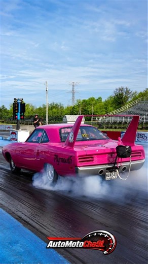 Superbird vs ’Cuda — Which One Would YOU Pick?