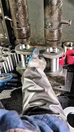 Extreme Metal Pressing Power – Precision Industrial Forming in Action