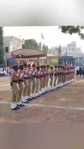 How do you speed up a ripple line? Well first, a ripple line is about timing. You begin with a metronome sounding a tempo and you perform each movement to the beat. Increasing the tempo only works so well until it's too fast to listen to and try to execute a movement. That's when you switch to sight. Here, the cadets are watching for movement next to them to make their move. Want to go even faster? Watch movement TWO positions away and then begin your movement. #HowToCreateExhibitionDrill Repost