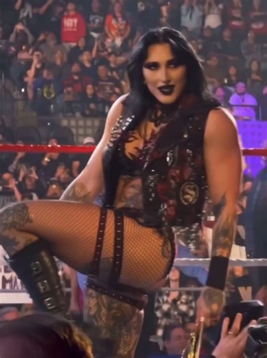 #wwe #wrestling #wrestlingdivas #wwedivas #rhearipley
