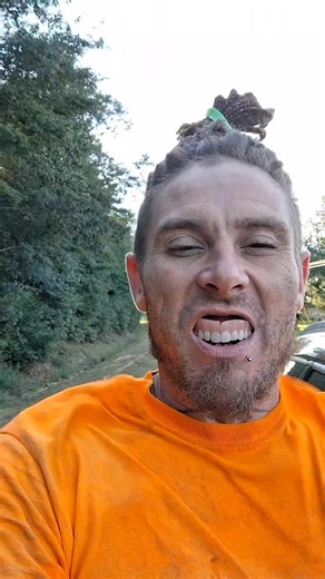 Put your hair up and let your teef flop in the wind 😆 🤣 😂 #dentures #windows #comedy #eandjcomedy | Elmer Brown