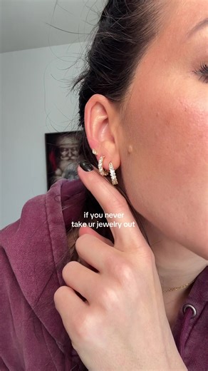 such a beautiful set 🥹 #earrings #hoops #womensjewelry #goldjewelry #hoopearrings