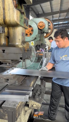 321K views · 2.5K reactions | Hard-working man Brake shoe Manufacturing Process #brakeshoe #brakepad #brakelining #manufacturer #fyp #factory #populartiktok | Breaker Fei | Facebook