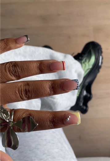 Nike Shox R2: Sneaker & Nail Obsession Unveiled