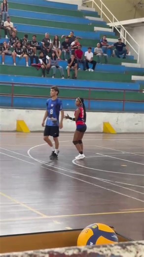 Volleyball Fundamentals: Understanding the Libero Role