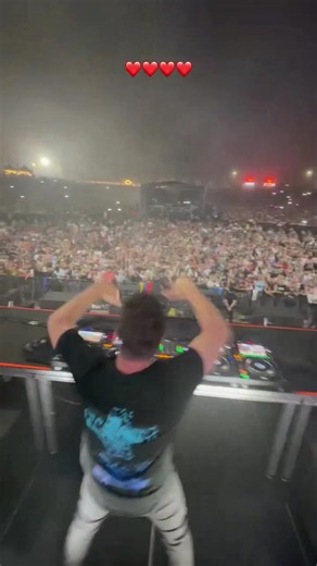 Martin Garrix playing Voodoo at Gozo festival. July 11 | martin garrix