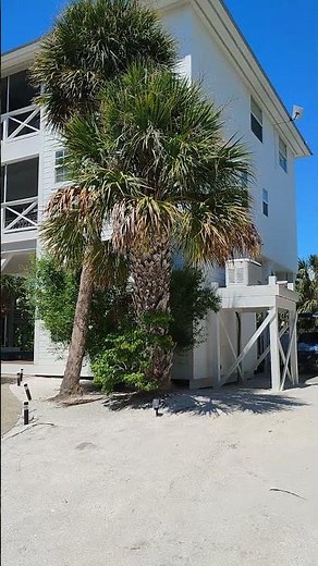North Captiva Island Houses. "Shellabration", Panama Shell Drive