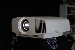 Sony VPL-VW590ES: the ultimate 4K Ultra HD HDR projector? - Son-Vidéo.com: blog