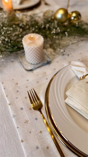 Mimi Linens | Gold and silver tones, soft candles, Gypsophila and pure linen— a Christmas table setting crafted to shine beautifully in every festive... | Instagram