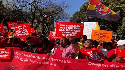 National Shutdown demonstrators arrive at Union Buildings to hand over the memorandum of demands - SABC News - Breaking news, special reports, world, business, sport coverage of all South African current events. Africa's news leader.