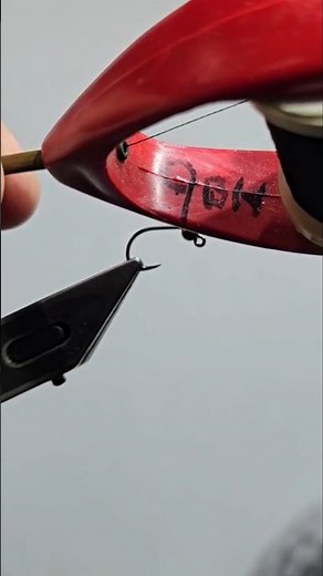 Tying a Better Mop Fly Using Joe Humphreys Bobbin Holder. Thanks, Joe. #flytying #flytyingjunkie