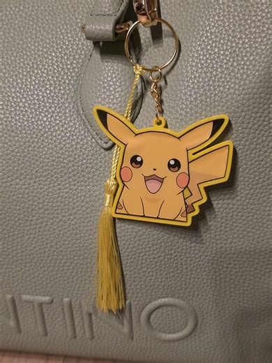 Porte-clé Pokemon Pikachu – Résine époxy Brillante, Pompon Assorti - Etsy