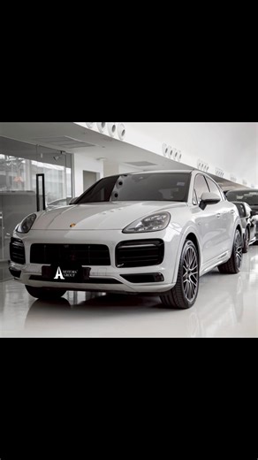 Porsche Cayenne Coupe E-Hybrid (Full Option) 🔥 Warranty : 6 Months or 10,000 km. Year : 2020 (จดทะเบียนปี 2021) Mileage : 44,xxx km. (ไมล์แท้) รถมือเดียว ไม่มีชนหนัก ไม่มีจมน้ำ สภาพน้องๆรถใหม่ 💵 Price : 4.09 MB !! สี Exclusive Color : Crayon สีภายใน : Black - Smooth Finish Leather 🔥 Full Option 🎉 - Panoramic Roof - Sport Design Package - 22’RS Spyder Wheel - Adaptive Cruise Control - 18-Way Adaptive Sport Seat - Air 4 Zone - Sport Exhaust System - LED Matrix Beam PDLS - Soft Close Door -Bose