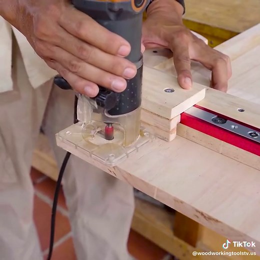 DIY Router Track Guide Rail For Perfect Crosscut Techniques #woodworking #woodwork #woodart #woodworker #woodcraft #carpenter #carpentry #woodworkingproject #diy #viral #trending #tiktok
