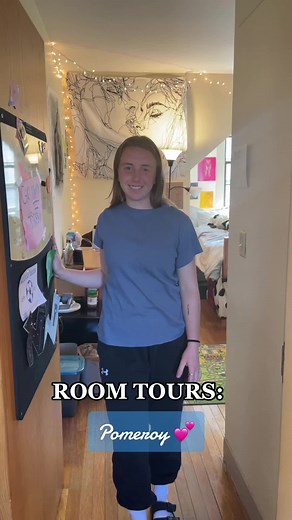 Exploring My Cozy Room in Palm Fort