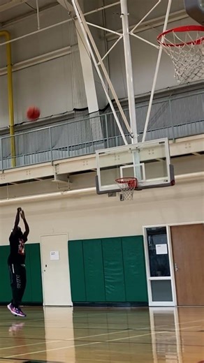 Shooter!!!!….BEAN WORK….💜🥷🏿🏀🔫