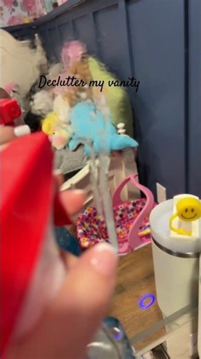 Declutter my vanity with me