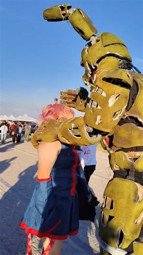 msy | Springtrap cosplay 🔥🔥🔥🔥🔥😎 . . . #springtrap #fivenightsatfreddys2 #fnafcosplay | Instagram