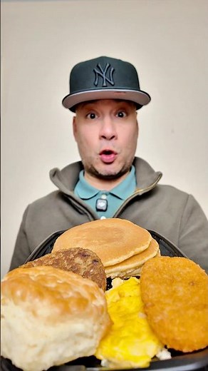QUICK BITE! McDonald’s Big Breakfast With Hotcakes
