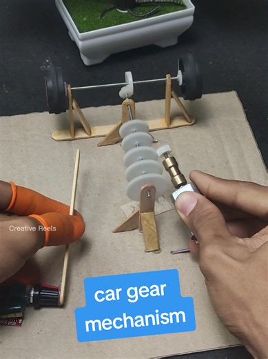 car gear mechanism with DC motor #schoolproject #tech