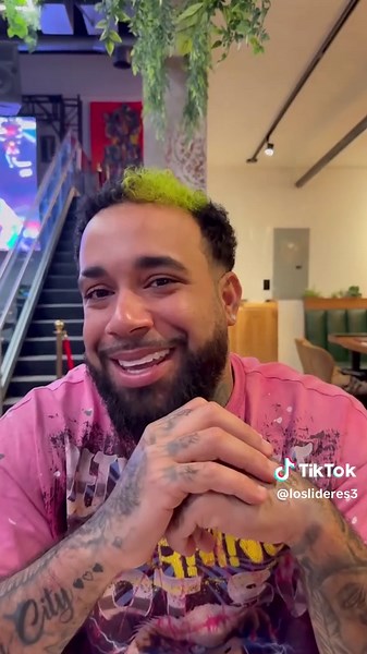 Cena romántica y sorpresas de aniversario