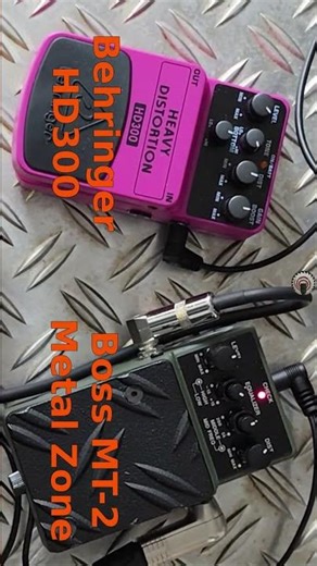 Sound Battle BOSS MT-2 Behringer HD300 . Distortion Metal Pedal