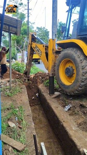 Heavy Duty JCB Machine at Work | Drain Cleaning Before Monsoon. |BackhoeMaster|