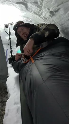 Snow Cave Night Routine & Tunnel Collapse !