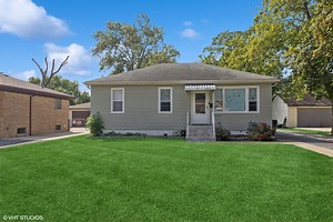 10327 W Dickens Ave, Melrose Park, IL 60164 - MLS 12150314 - Coldwell Banker