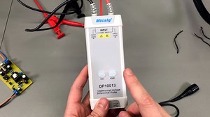 Differential Probe Clocks At 100MHz And $200