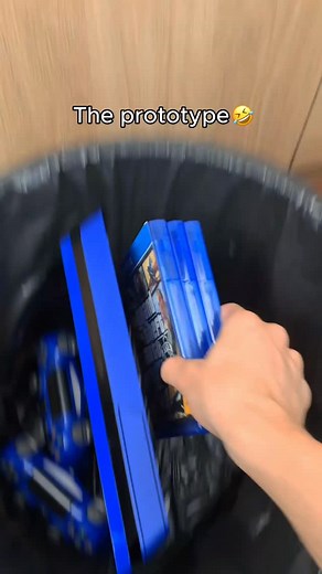 Trash your PS5, this is the best console ever 😍 | RetroPlug