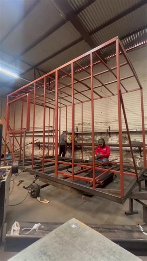 Trabajando a gusto con las rolas que pone mi chavo. 🤣🤣🤣 #ElGraneroMovil #foodtrailersforsale #trailersforUSA