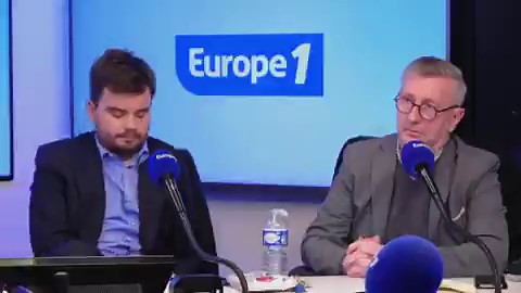 "Toutes nos factures vont être contrôlées par les impôts et tout ça on paye en plus avec un comptable, c'est 18 euros par mois en plus" s'indigne Christine, Chauffeur de taxi➡️ En direct, dans #PascalPraudEtVous sur #Europe1