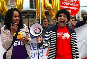 When SEIU state and municipal workers vote, things change for the better. By joining together, we can elect leaders who work for all of us, not just the wealthy few. Vote! | SEIU