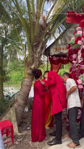 Hơi bở ngỡ xíu nha #damcuoimientay #damcuoi #xh #ruocdau