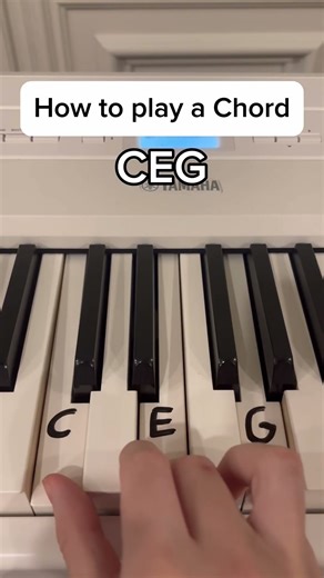 How to play a Chord simple #piano #pianotutorial #easy