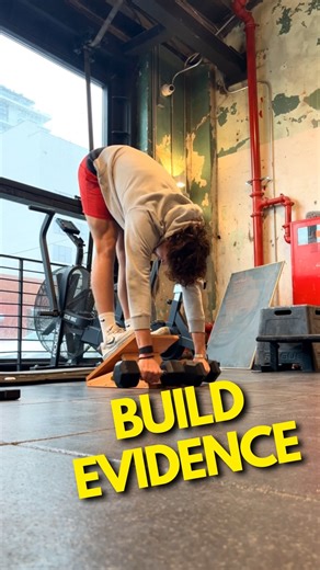 AVOIDANCE VS EVIDENCE. Ignoring the problem and not taking the proper measures to rebuild properly will only lead you back to one thing… …re-injury. Play the long game.❤️‍🩹 | Lowbackability