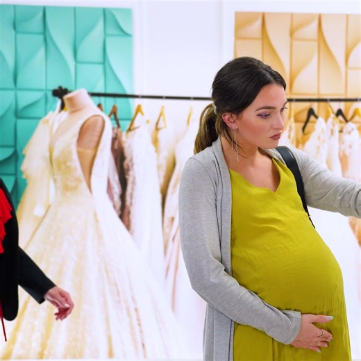 Should a Pregnant Bride be allowed to Wear a Wedding Dress? | Totally Studios