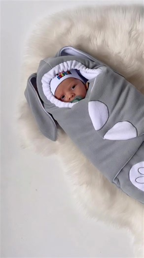 Essential Baby Clothes for Newborns: What to Receive