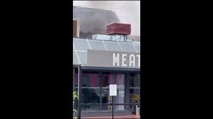 Beloved Braeside restaurant goes up in flames